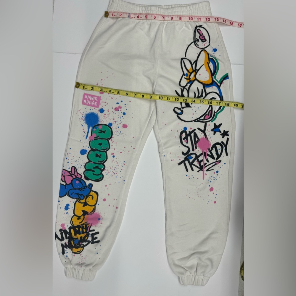 Trendy Minnie Mouse Graphic Sweatpants for Stylish Comfort for kids size 13/14
